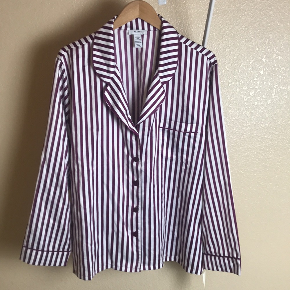 Alfani Womenś Satin Notch Collar Pajama Top Size XXXL CANE RED Color